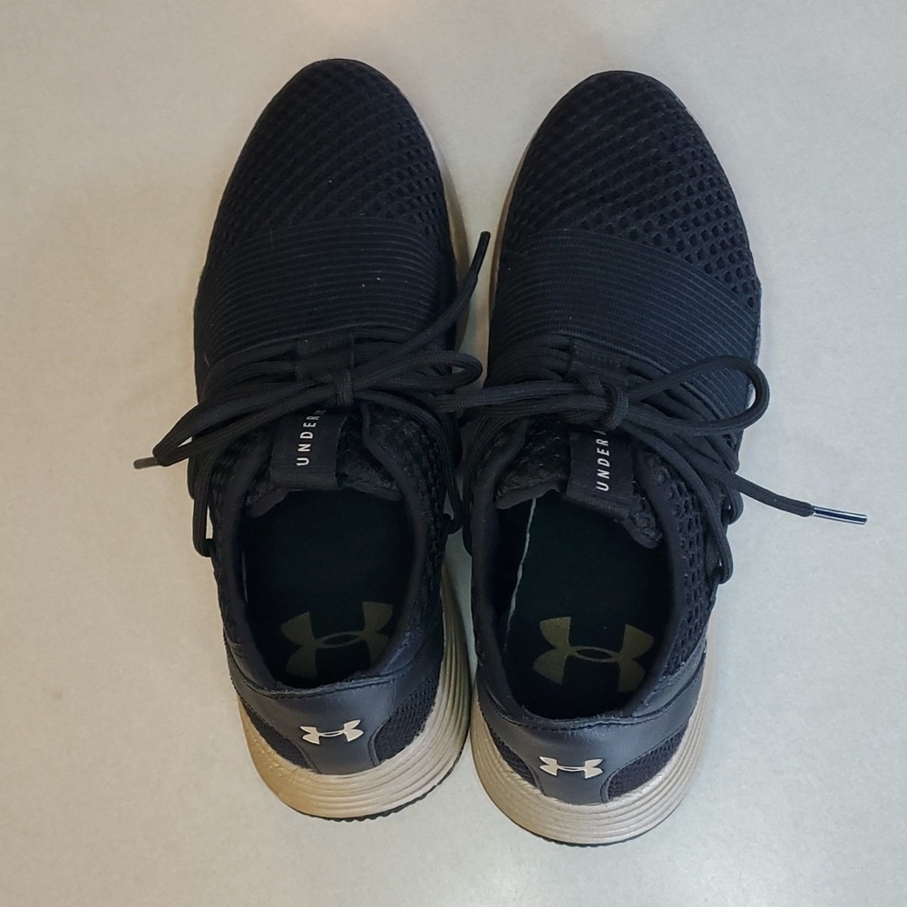 Under Armour Breathe Lace up Sneakers - Picture 6 of 12